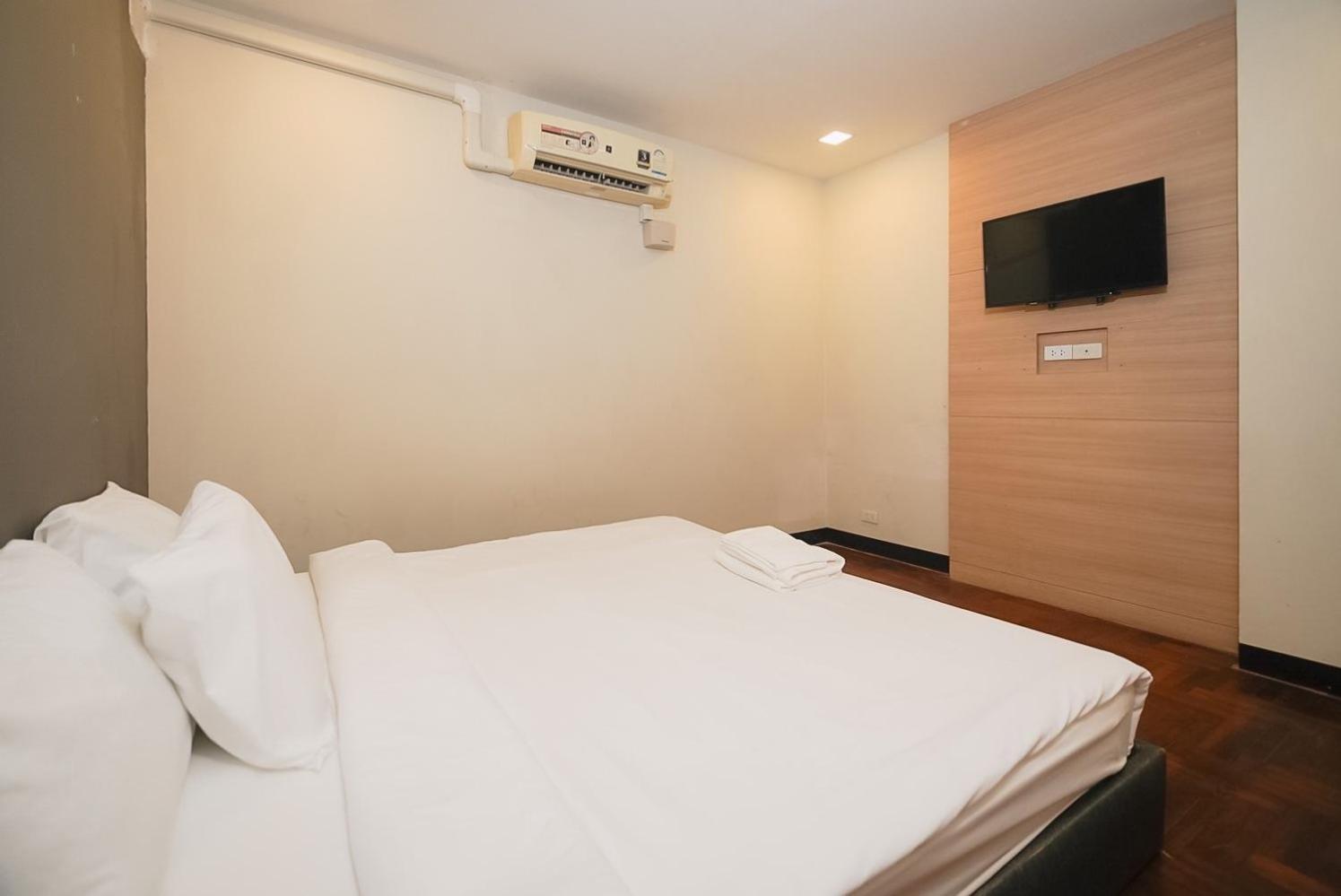 โกอินน์ สีลม - สถานีรถไฟฟ้าเซนต์หลุยส์ Go Inn Silom - Bts Saint Louis Bangkok Exterior photo